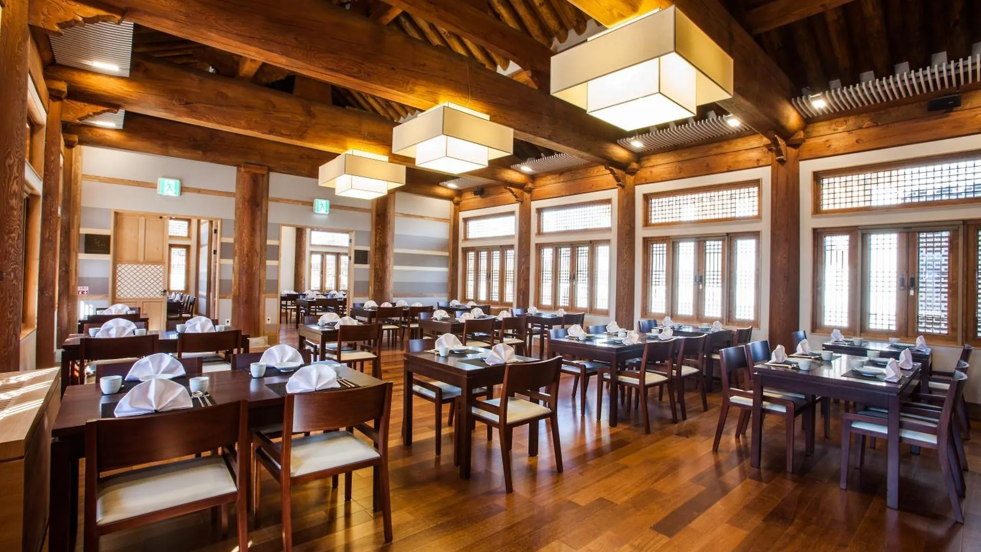 Gyeongwonjae By Walkerhill Hotel Incheon 5*,  South Korea