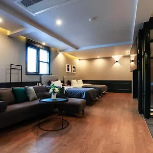 https://brown-dot-yangjeong-1.hotelsinbusan.com